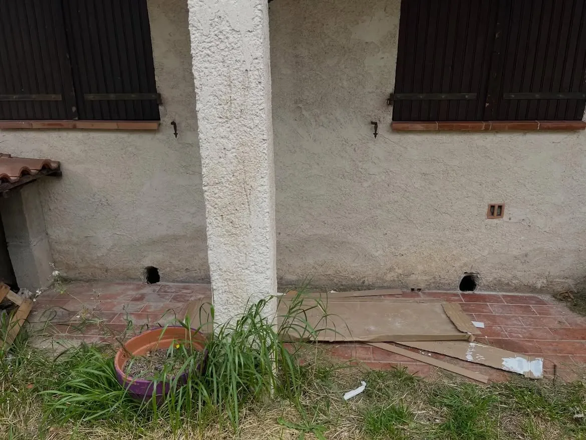 Ouvertures de ventilation en pied de mur à La Farlède